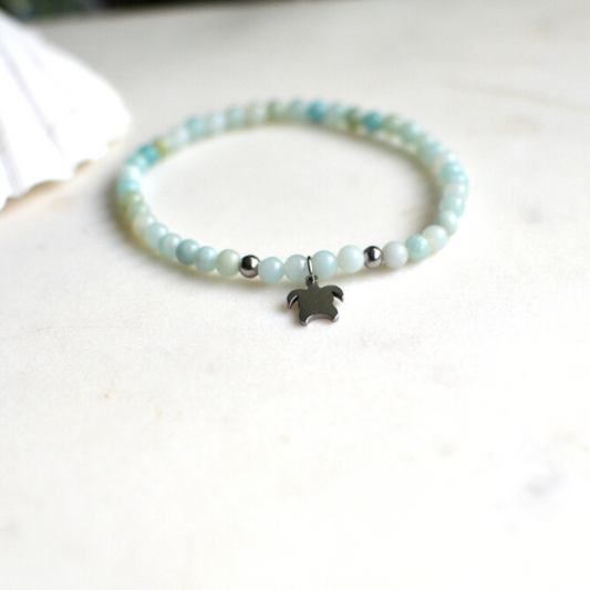 edelsteen armband met een schildpad hanger van amazoniet 