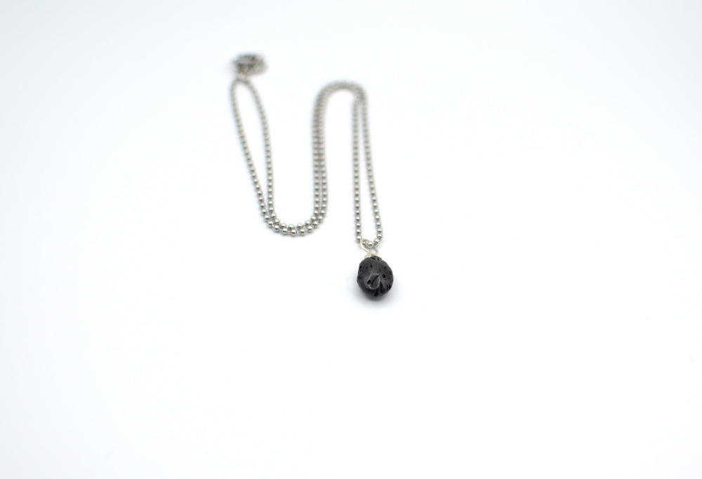 lavasteen met rvs ketting 